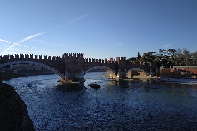 3-Hour Walking Tour with Guide Discovering Verona - How the guide helps you read Verona (not just see it)