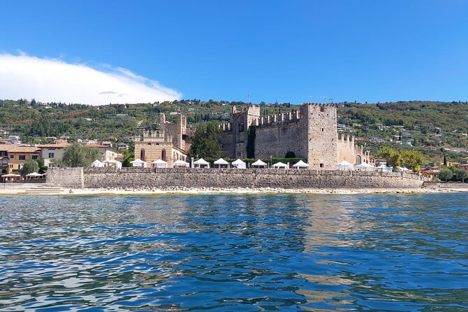 4-Hour Boat Tour on Lake Garda from Lazise - Onboard Comfort and Practical Tips: Shade, Towels, and No Bathroom