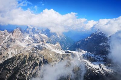 45 minutes Dolomites sightseeing flight - Pilot Patrick and the Small-Group Flying Style