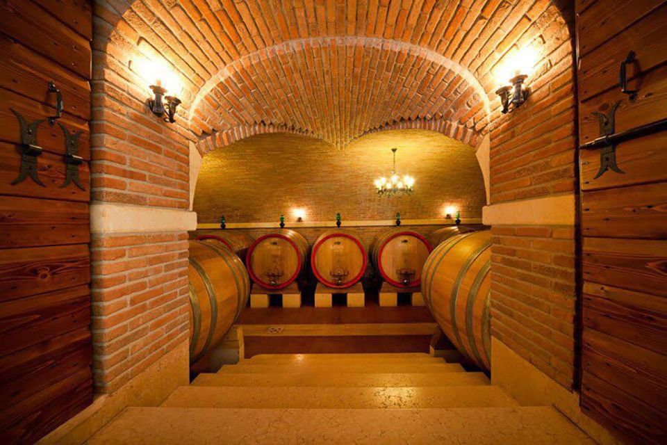 Amarone Wine Tasting Tour. Visit Verona. From Venice - A full day that actually flows: Venice to Verona to Valpolicella