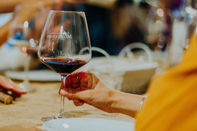 Art & Wine Experience in Valpolicella at Palazzo Montanari - Entering the 14th-century manor: frescoes with a purpose