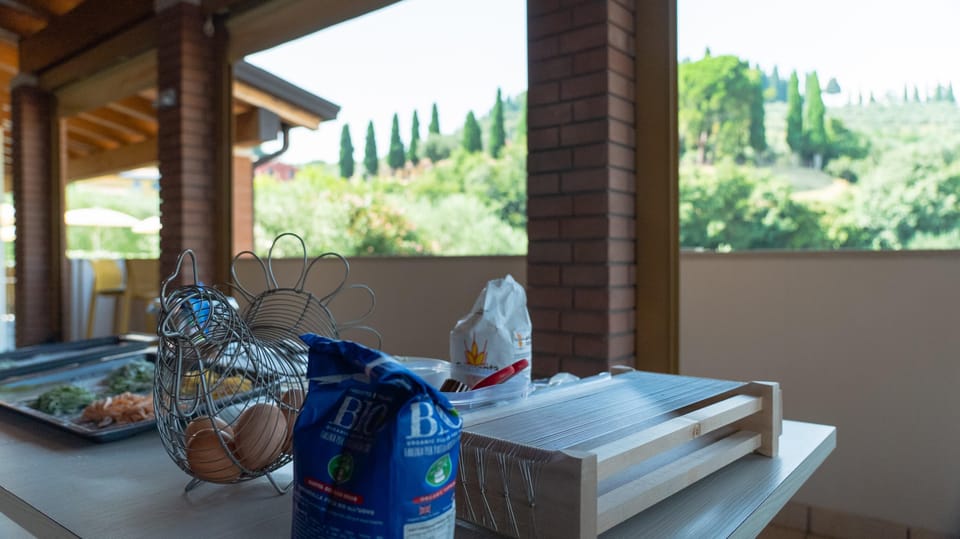 Bardolino: Garda Lake Pasta Cooking Class at Agritourism - What you’ll cook: tagliatelle and Veneto-style ravioli