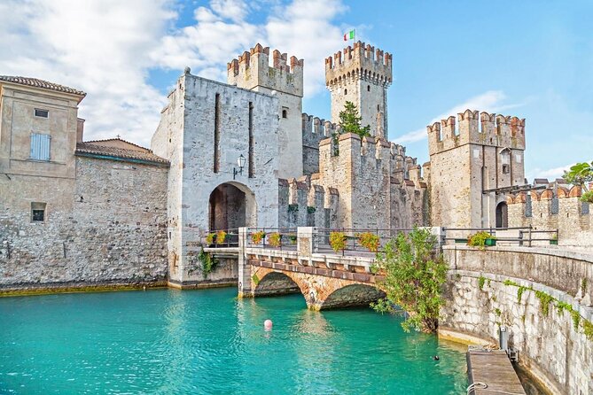 Boat Tour of Isola del Garda - Private Boat Time on Lake Garda Starts in Sirmione