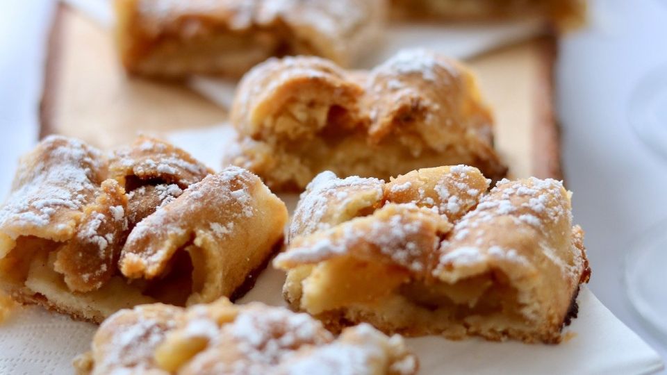 Bolzano: Guided Traditional Food Tour - Why this Bolzano food tour makes sense (even if you’re short on time)