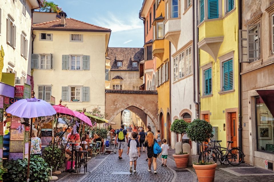Bolzano: Private Street Food Walking Tour - Starting at Piazza Walther: Your Easy Launch Point