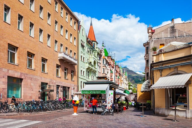 Bolzano Scavenger Hunt and Highlights Self Guided Audio Tour - Should you book this Bolzano scavenger hunt?