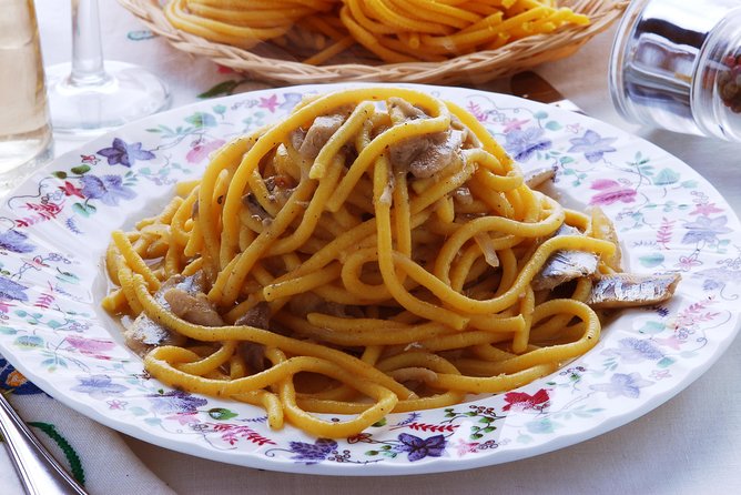 Cesarine: Dining & Cooking Demo at Local's Home in Verona - Who should book this Verona home-cooking evening