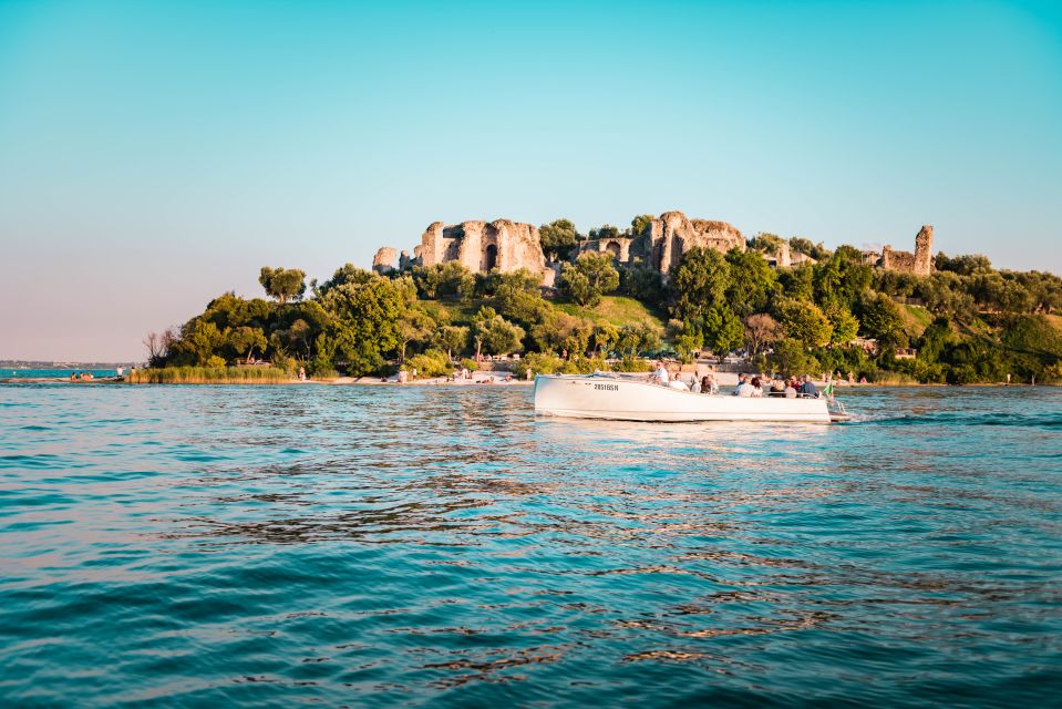 Desenzano del Garda: Sunset Boat Trip at Sunset with Drink - Meeting at Desenzano Harbor: The Pier Details That Matter