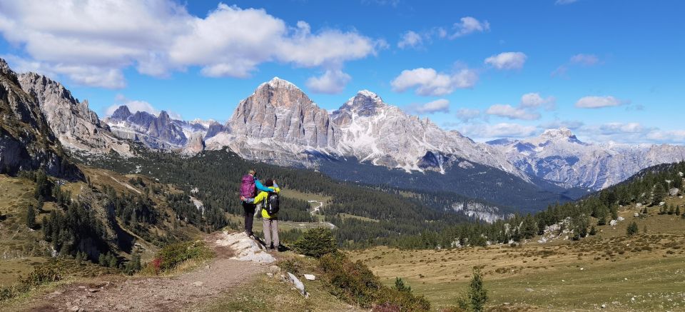 Dolomites of Cortina: Hiking Experience with a local Guide - The guide part that’s worth paying for