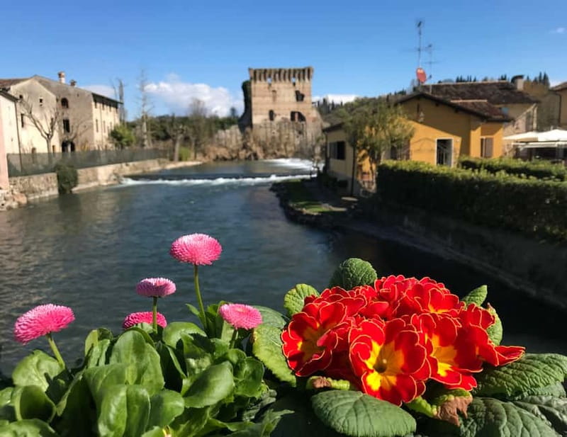 E-bike adventure among villages and medieval castles - From Verona to Villafranca di Verona: meet, gear up, and get rolling