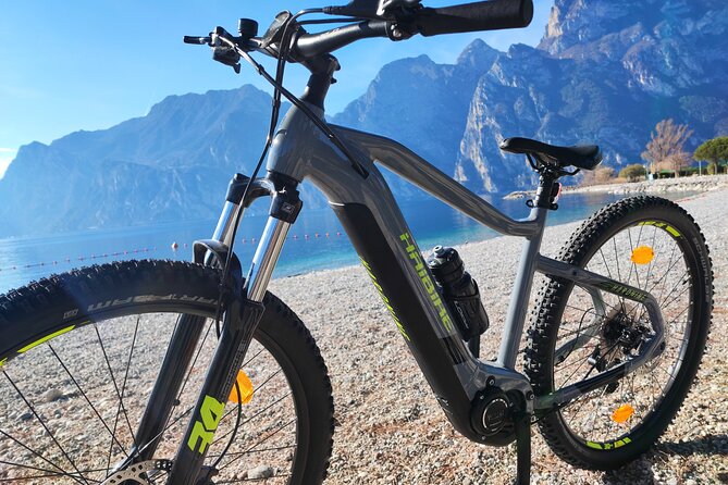E-bike rental in Riva Del Garda - Riding along the lake: the part you’ll remember most