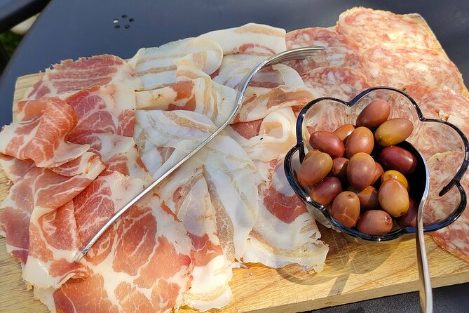 E-Bike Tour and wine tasting in Lazise Countryside - E-bike comfort and safety: the small details that matter