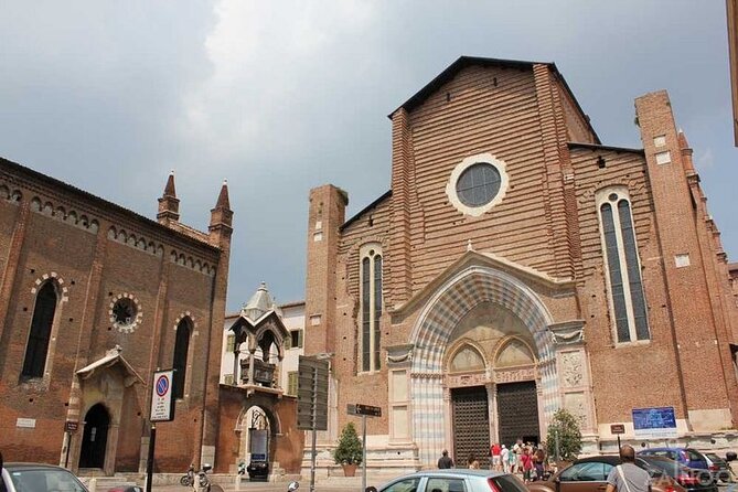 Excursion in Verona. - Piazza dei Signori: local social life, lighter pace, and a chance to reset