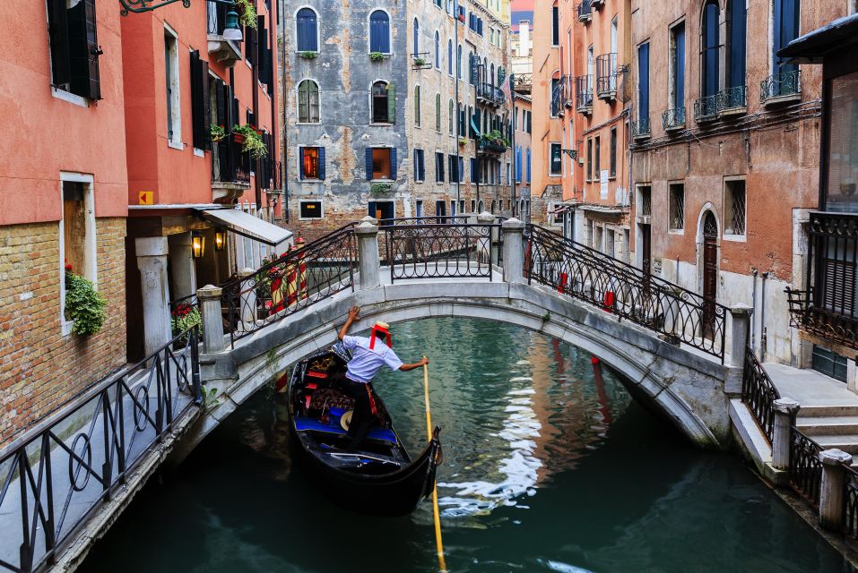 From Lake Garda: Full-day Group Tour of Venice - Who this tour suits best (and who should reconsider)