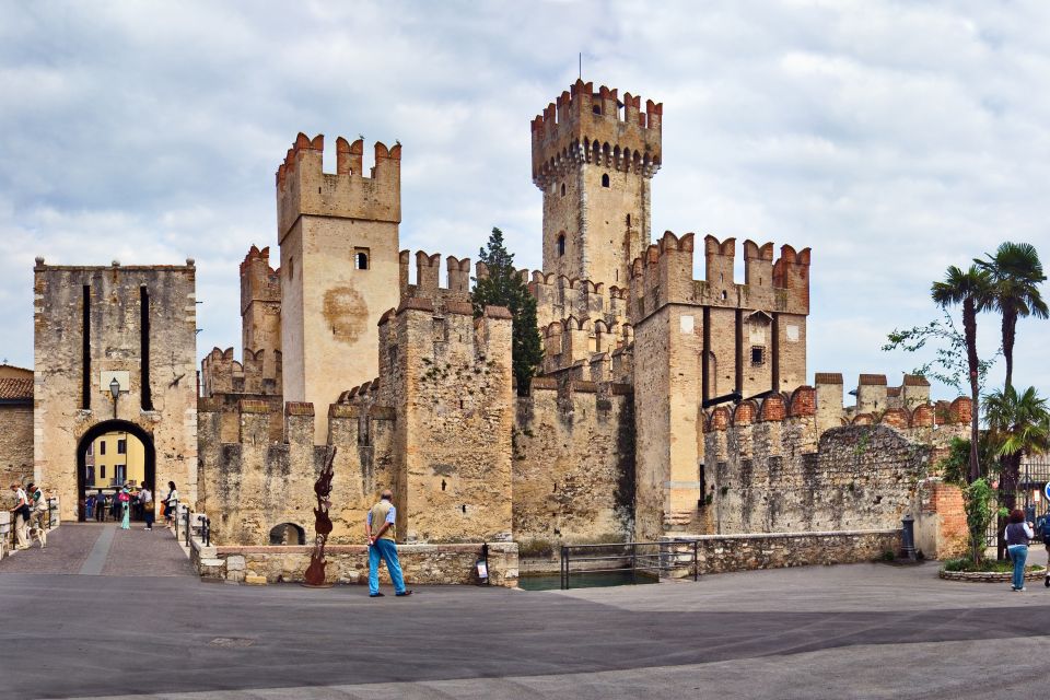 From Verona: Day tour to Lake Garda, Sirmione and Borghetto - Borghetto sul Mincio: a medieval river town you can actually enjoy