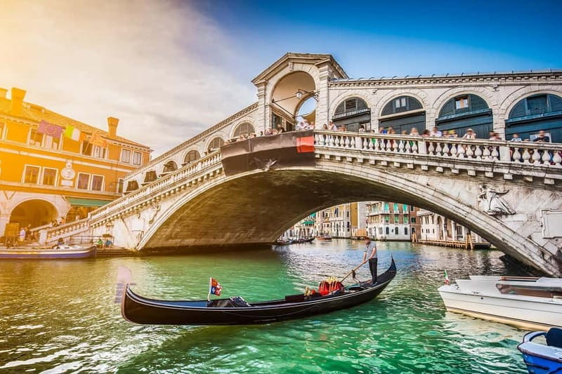 From Verona: Venice full-day guided trip - Getting to Venice From Verona: Coach Comfort and a Clean Start