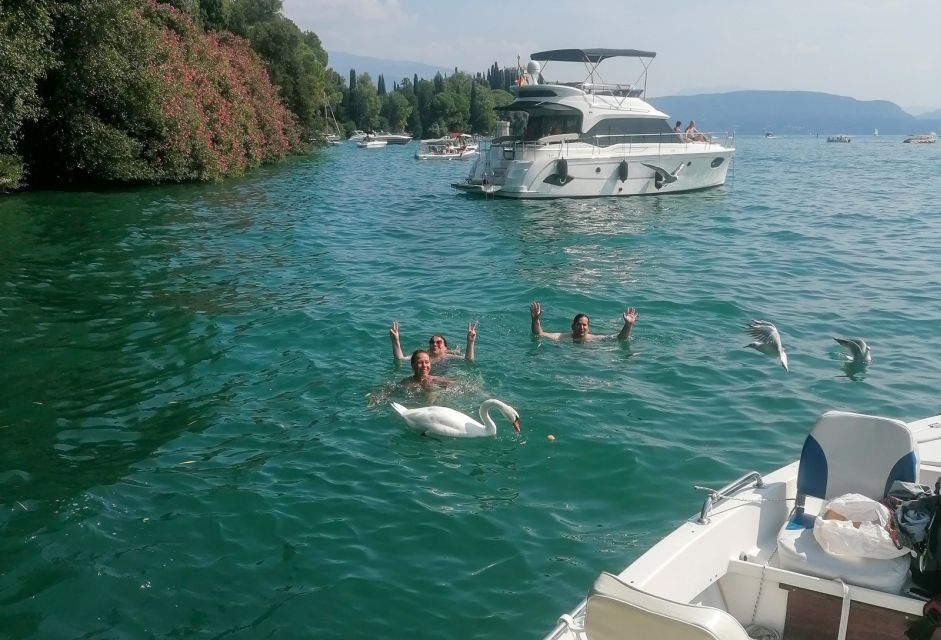 Garda: Private Boat Tour with Wine and Food Tasting - Timing on the water: 2 to 3 hours that feel worth it