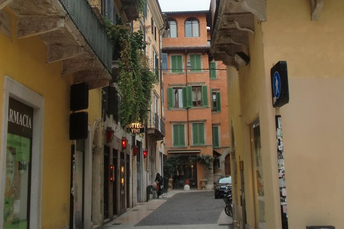 Hidden Verona at Sunset - evening walking tour - Ponte Pietra: the oldest bridge in Verona