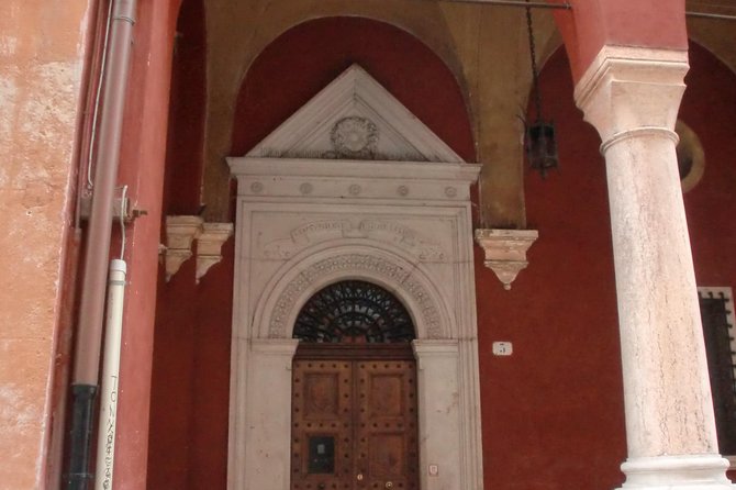 Hidden Verona at Sunset - evening walking tour - Piazza delle Erbe: your Verona orientation point