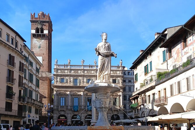 Hidden Verona & Kids Fun tour - Juliet’s courtyard scenes: balcony vibes and Capulet setting