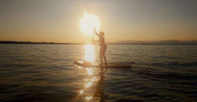 Lake Garda: Stand Up Paddleboard Experience with Dry Bag - The 1.5-Hour Plan: From Quick Lesson to Golden Hour on the Water