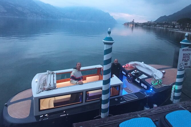 Lake Garda Tour aboard a Venetian Taxiboat - The 4-Hour Route: Punta San Vigilio and Isola del Garda