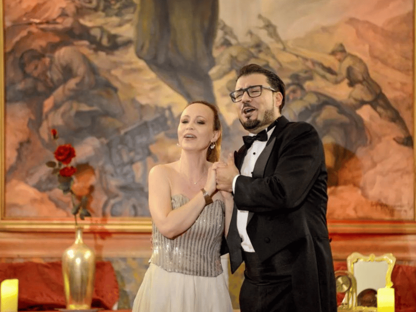 Opera Concert in Verona Palace with Prosecco - The arrival: prosecco welcome and where you sit