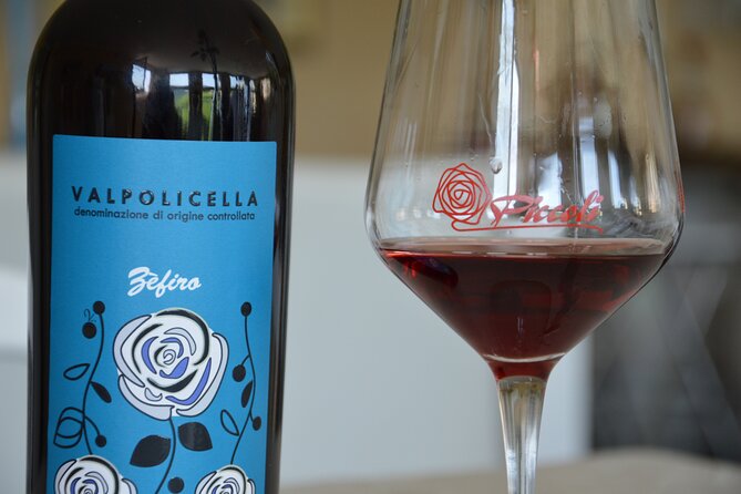 Pagus Wine Tours® - A taste of Amarone - Half day wine tour - Cellar comfort: 15°C inside, and why your clothes matter