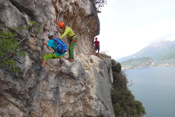 Path of the Smugglers - The Smugglers’ Path: a guided rope-team hike with a taste of ferrata