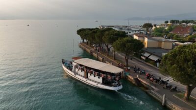 Peschiera: Afternoon Boat Trip to Sirmione with Swim Stop - Finding the boat: Hotel al Fiore is your landmark