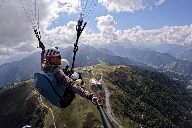 Private Paragliding Tandem flight Dolomites Alps Kronplatz - Photos and film on your smartphone: worth the add-on?