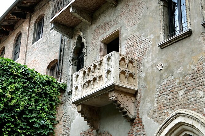 Secret Verona Walking Tour - Wine along the route: Verona’s flavor meets its stories