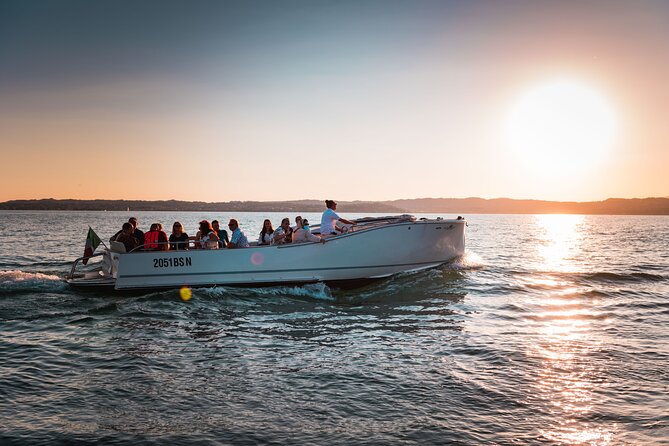 Sunset Tour in Sirmione - Meeting at Garda Tours and Getting Set for the Evening Cruise