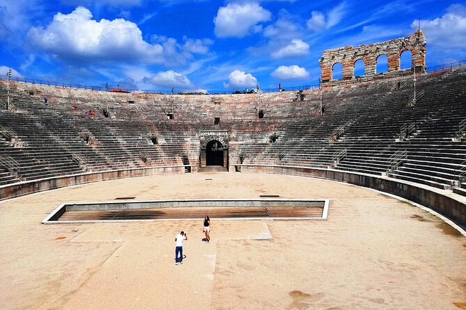 Tour to the Arena di Verona at the Gladiator's Time - Tickets, mobile entry, and avoiding stress on the day