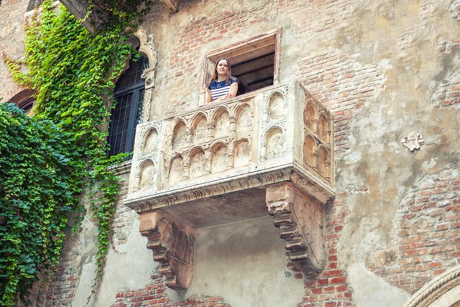 Verona Arena and Historic Highlights: A Guided Walking Tour - Casa di Giulietta: Shakespeare’s Legend Inside Real City Life