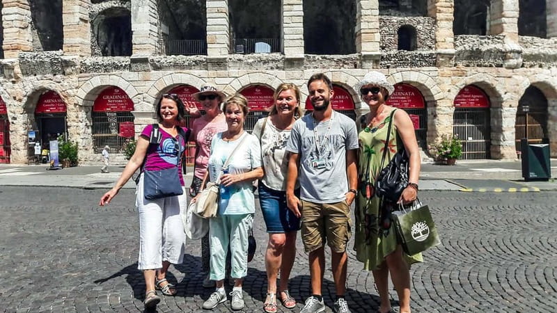 Verona: Arena di Verona Opera Ticket - FAQ