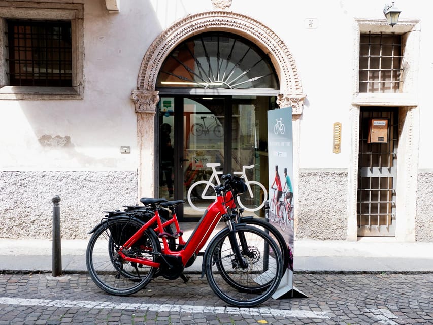 Verona Bike Tour, self-guided - Using the app route when the sun is blazing