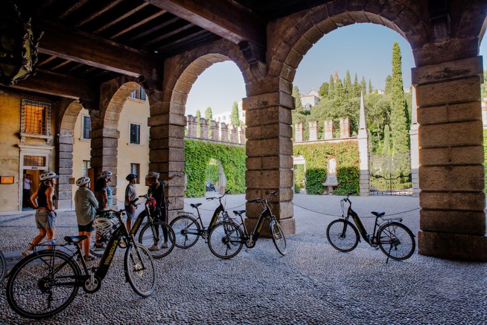Verona: City E-Bike Tour with Lunch - Lunch at a local osteria: a light meal that actually fits the timeline