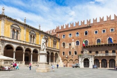 Verona Classic Walking tour - Price and value: $58.88, plus whatever entry you choose
