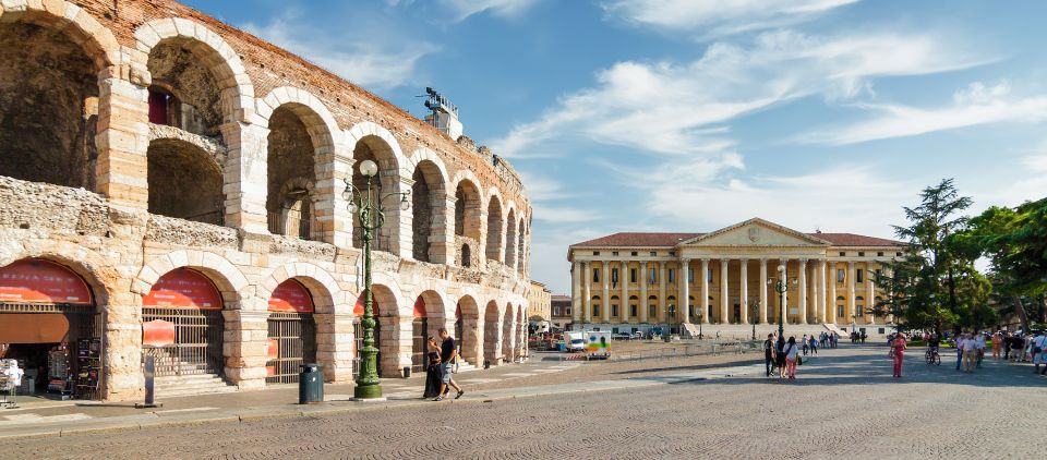 Verona Full-Day Tour from Lake Garda - Piazza delle Erbe and Piazza dei Signori: the squares where Verona worked