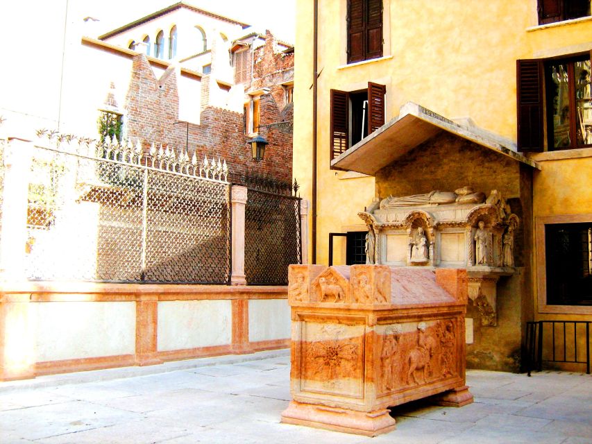 Verona: History and Hidden Gems Guided Walking Tour - Verona Walk Review: Piazza Bra to Juliet’s Corner, in Two Hours