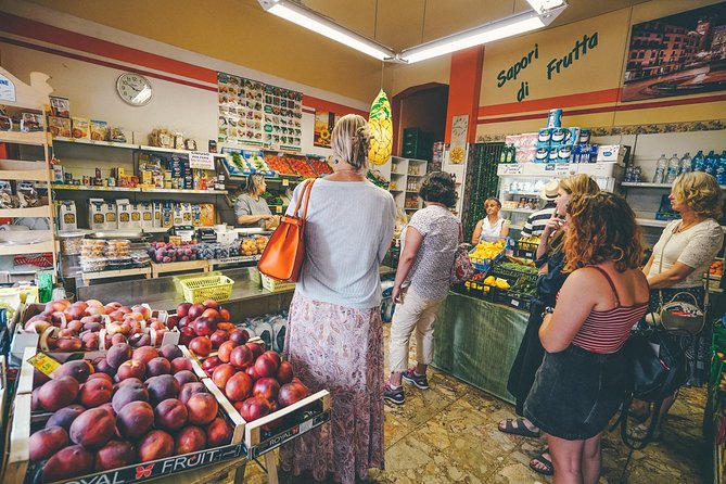 Verona: Italian Cooking Class with Pasta, Risotto and Tiramisù - The warmup: aperitif, Italian basics, and how flavor stays simple