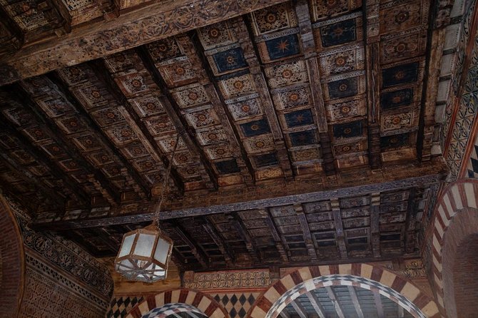 Verona Juliet's House & City PRIVATE TOUR with Ticket Included - Guide Style: Local Passion Makes the City Feel Like a Conversation