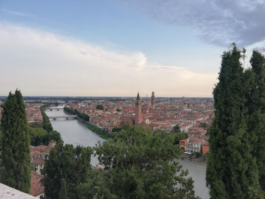 Verona: Night Walking Tour - First stop: the Funicolare di Castel San Pietro terrace view