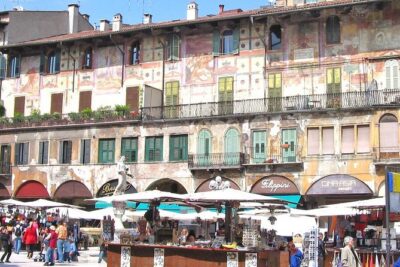 Verona Private City Tour including Arena and Funicular for Kids and Families - Romeo and Juliet area: a short, focused stop that keeps the drama fun