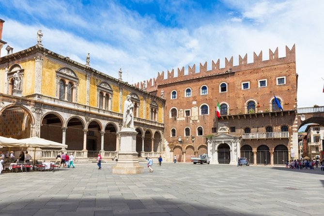 Verona Private Guided Walking Tour, Romeo & Juliet and More - Start at Piazza Bra: Arena di Verona and the Roman heartbeat