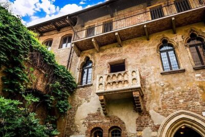 Verona Private Guided Walking Tour, Romeo & Juliet and More - Juliet’s House and Balcony: what you’re really seeing