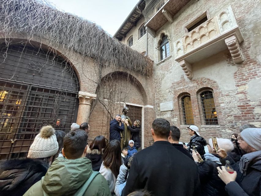 Verona: Small Group Guided Walking Tour with Arena Tickets - Who this tour fits best