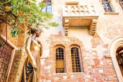 Verona Walking Tour with Audio and Written Guide by a Local - Stop-by-stop: how the route feels on foot