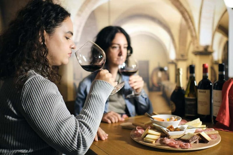 Verona: Wine Tasting Workshop near Juliet's Balcony - What You’re Tasting: Prosecco, Soave, and Valpolicella in One Hour